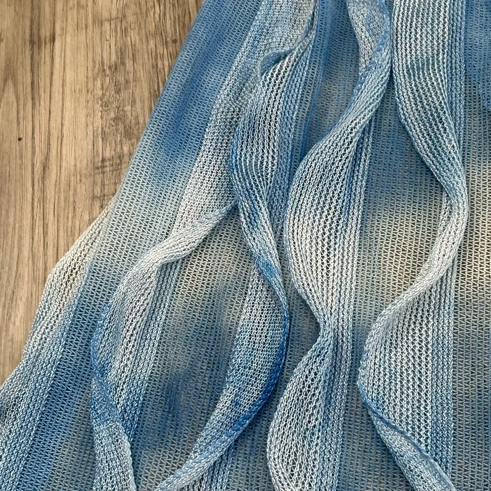 Blue and White Lightweight‎ Wavy Scarf